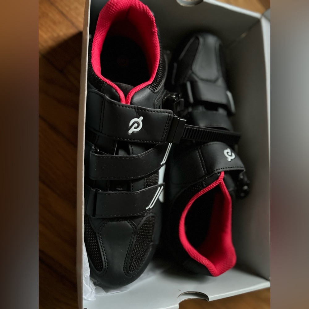 Peloton Black Athletic Cycling Shoes with Red Lining